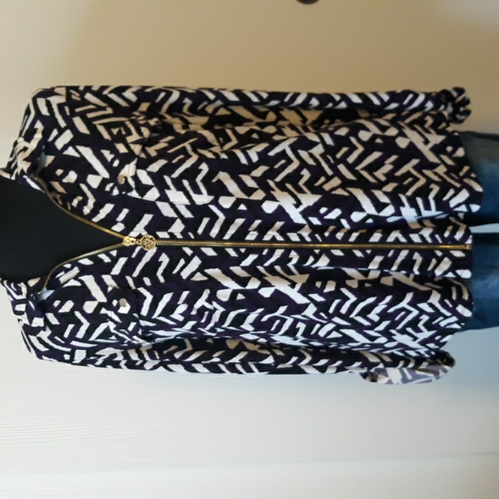 Anne Klein Navy and White Geometric Zip-Front Blouse